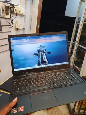 New Laptop Lenovo ThinkPad E585 8GB AMD Ryzen 5 HDD+SSD 640GB