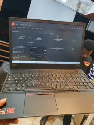 New Laptop Lenovo ThinkPad E585 8GB AMD Ryzen 5 HDD+SSD 640GB