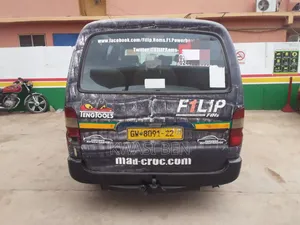 Toyota HiAce 2004 Grey