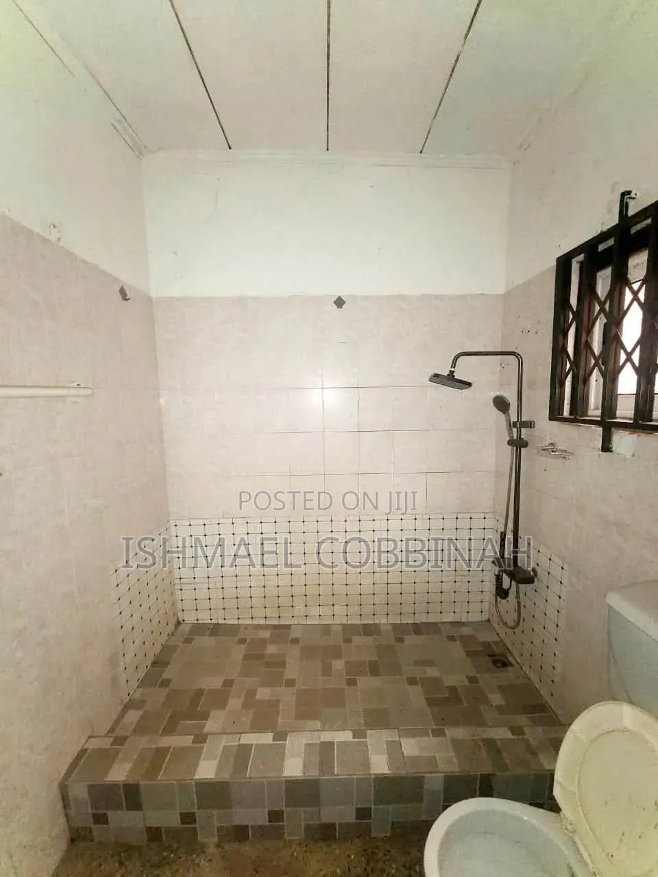 3bdrm Apartment in Ishmit Housing Hub, Baatsona Total for rent