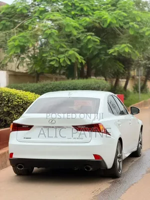 Lexus IS 300 AWD 2016 White