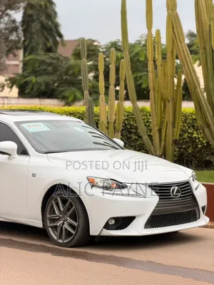 Lexus IS 300 AWD 2016 White