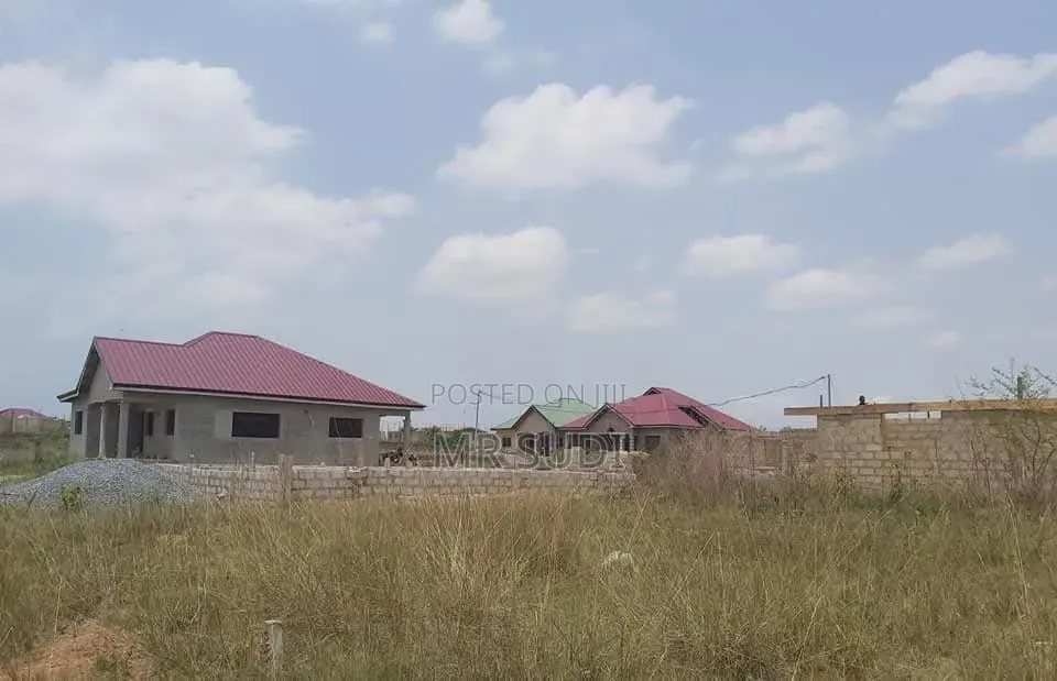 4bdrm House in Kas, Accra Metropolitan for sale