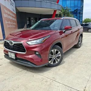 Toyota Highlander 2023 Red