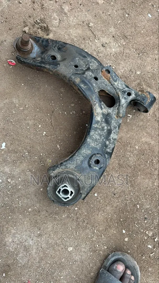 Nx350,Nx300,Rx250,Is250,Rx350,Lx570,Lx600,Es350,Steer Rack Shaft Hub