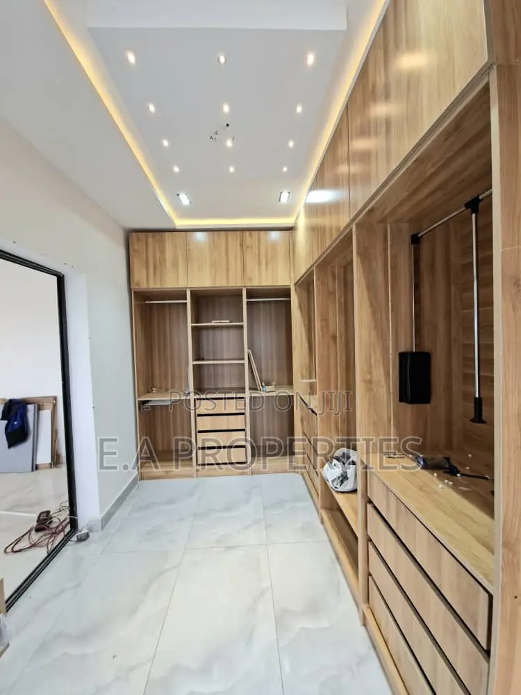 4bdrm House in Ea Properties, School Junction for sale