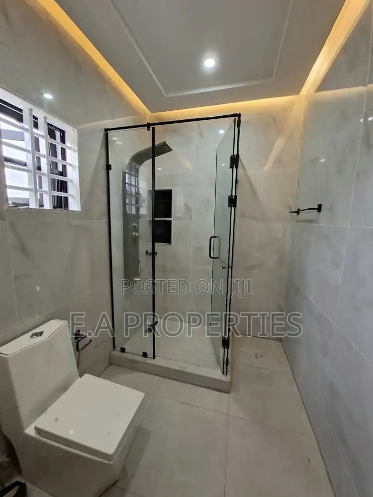 4bdrm House in Ea Properties, School Junction for sale