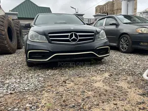 Mercedes-Benz C250 2014 Black
