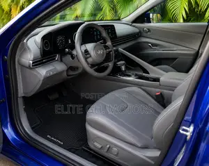 Hyundai Elantra 2022 Blue