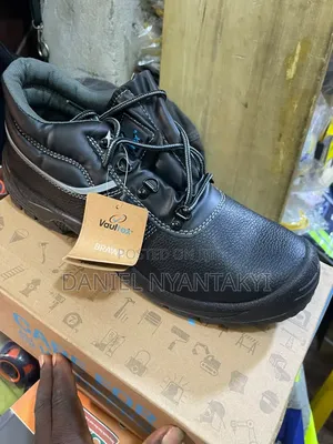 Vaultex Safety Shoe