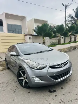 Hyundai Elantra Limited 4dr Sedan (1.8L 4cyl 6A) 2015 Gray