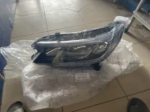 CR-v 15 Headlight