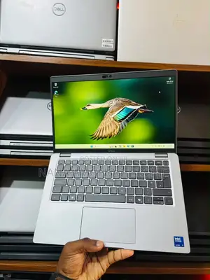 Laptop Dell Latitude 5450 8GB Intel Core Ultra 5 SSD 256GB