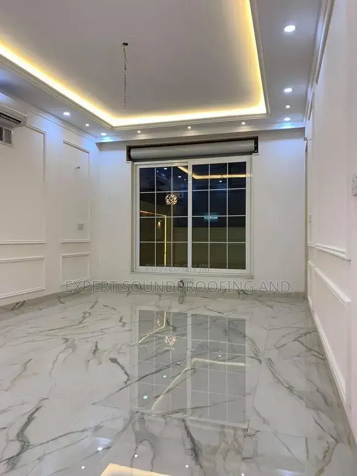 Expert Plasterboard Installer .
