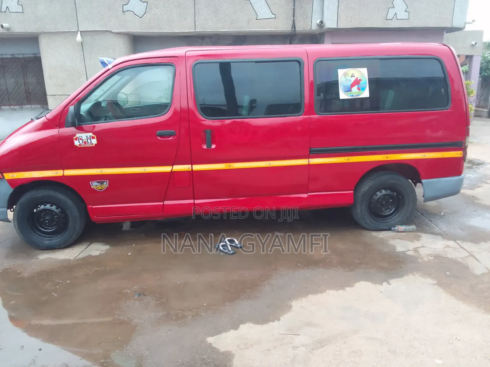 Toyota HiAce 2008 Red