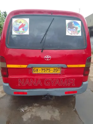 Toyota HiAce 2008 Red