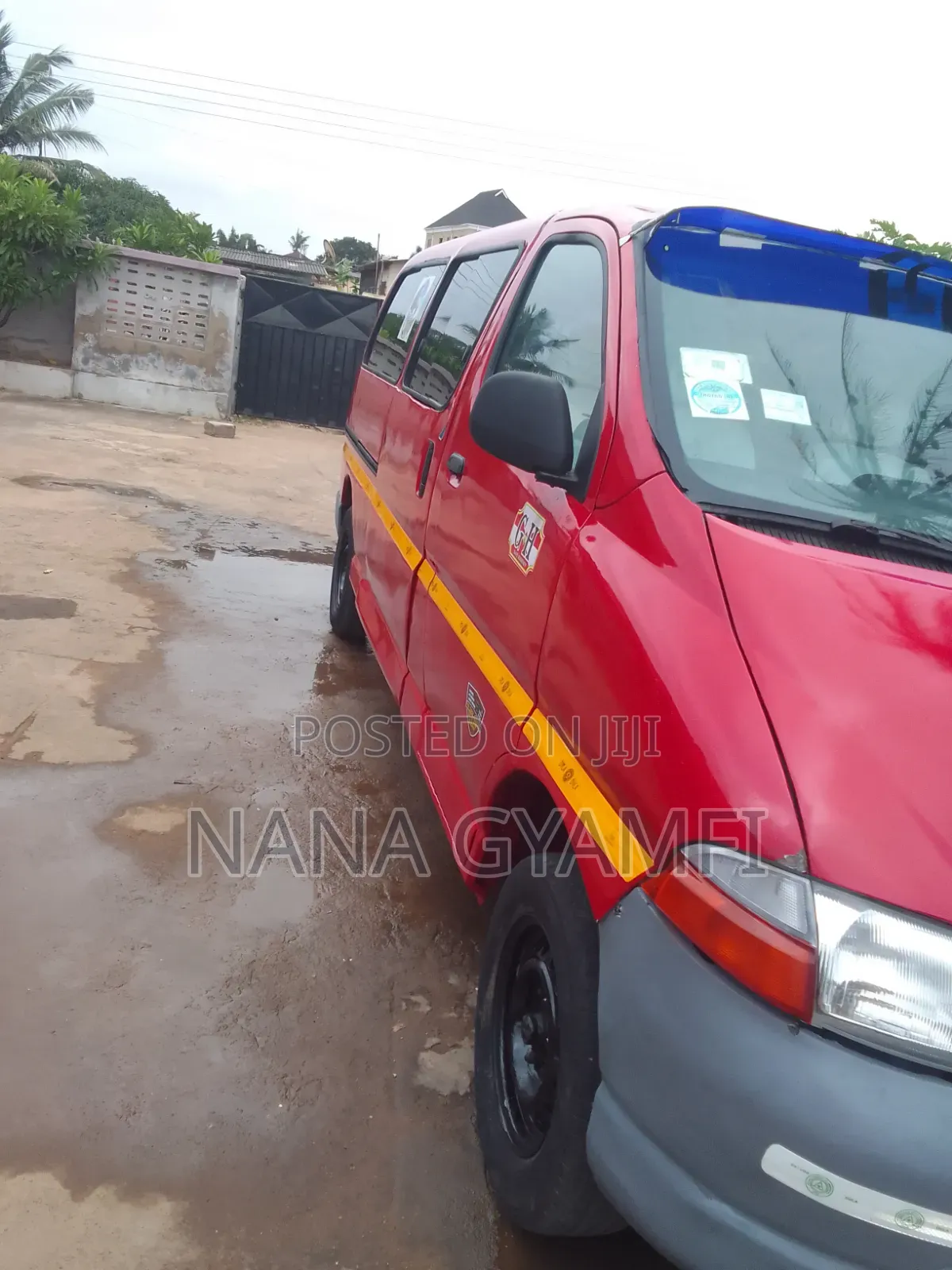 Toyota HiAce 2008 Red