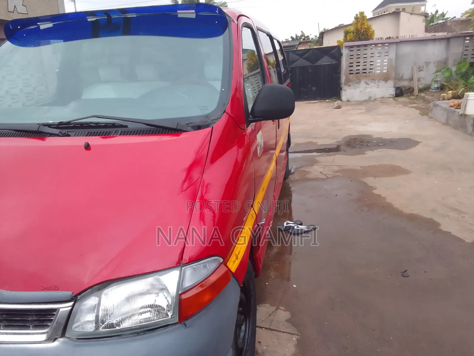 Toyota HiAce 2008 Red