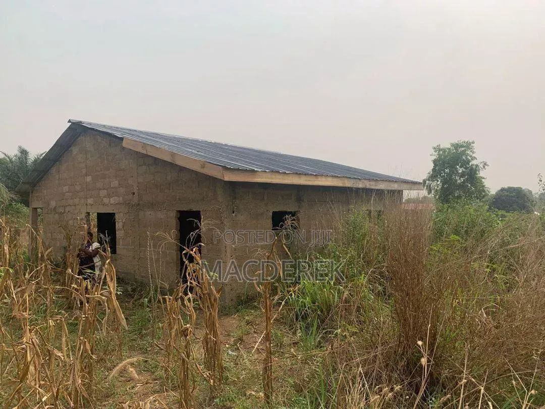 2bdrm House in White House, Amasaman for sale