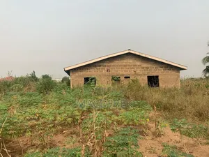 2bdrm House in White House, Amasaman for sale