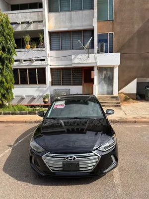 Hyundai Elantra Limited Sedan FWD (2.0L 4cyl 6A) 2017 Black
