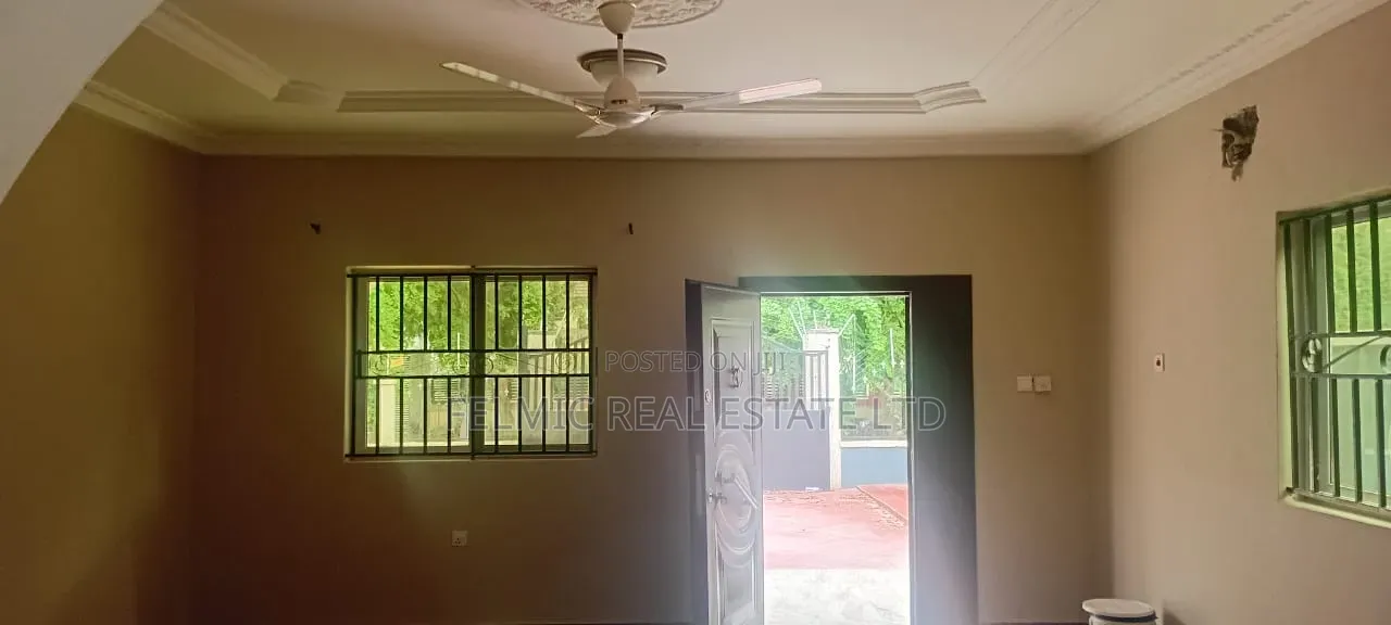 3bdrm House in Felmic Real Estate, Amasaman for rent