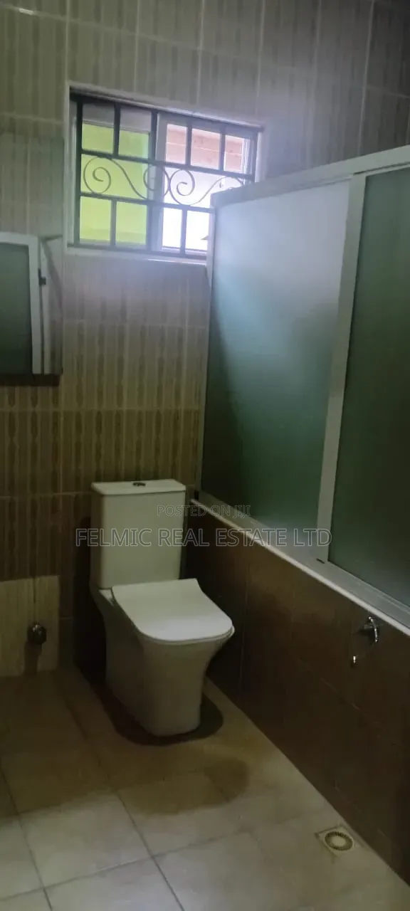 3bdrm House in Felmic Real Estate, Amasaman for rent