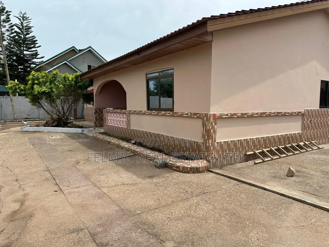 3bdrm House in Felmic Real Estate, Ghana Link Area for sale