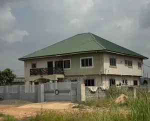 6bdrm House in Tema Metropolitan for sale