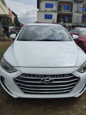 Hyundai Elantra ECO Sedan FWD (1.4L 4cyl 7A) 2017 White