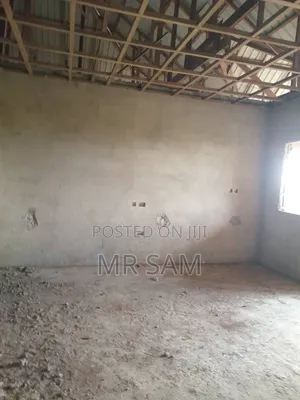 9bdrm House in Sam Properties, Nyanyano for sale