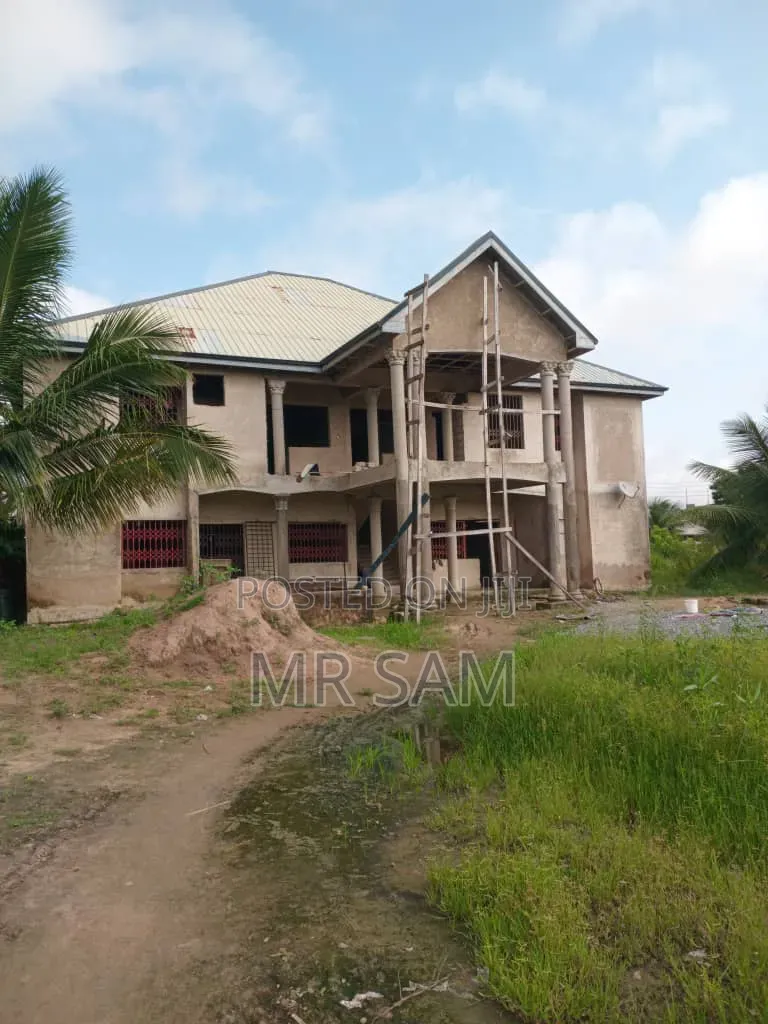 9bdrm House in Sam Properties, Nyanyano for sale