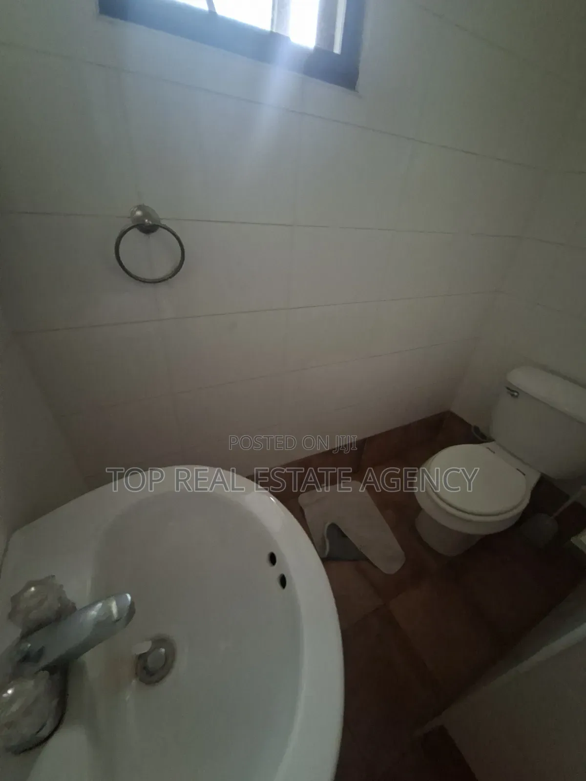 3bdrm Apartment in ,,Parakoe, Ga East Municipal for rent
