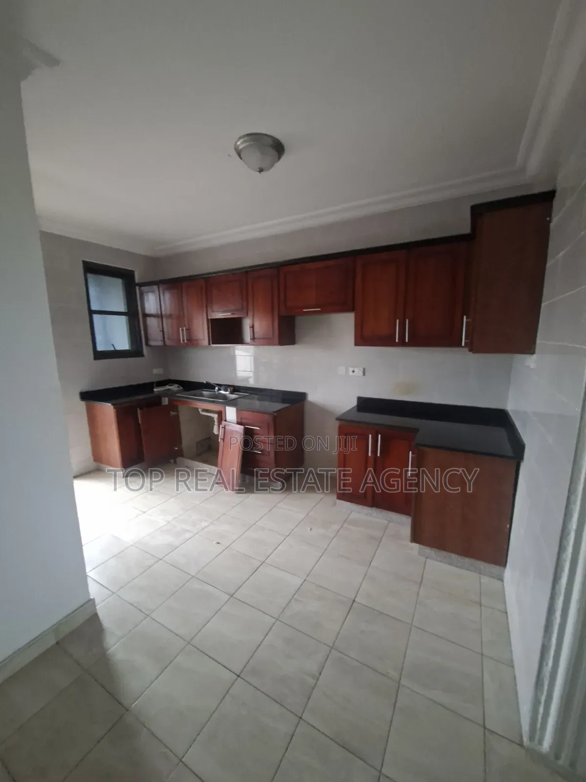 3bdrm Apartment in ,,Parakoe, Ga East Municipal for rent