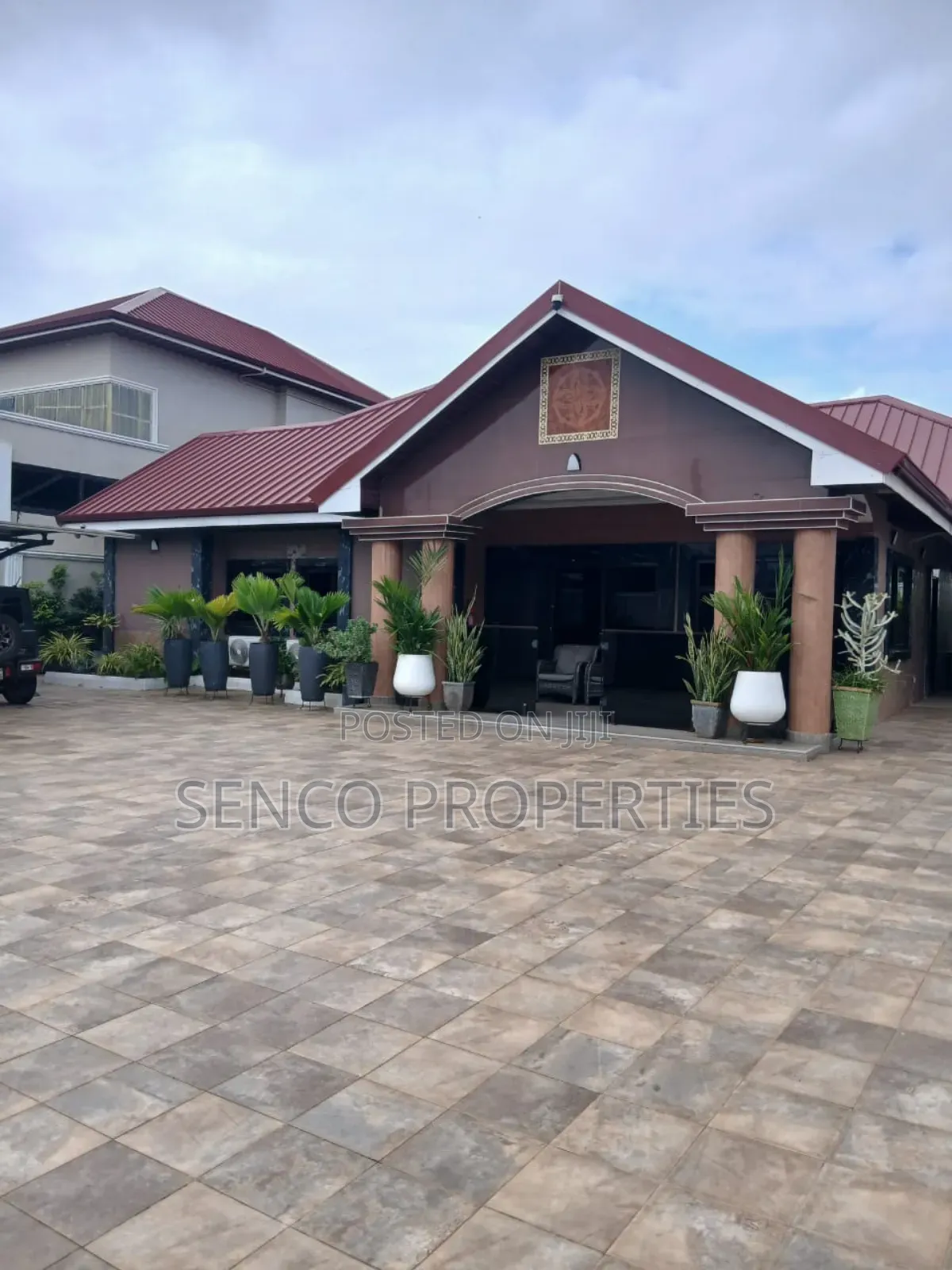 Furnished 4bdrm House in Ghana Flag for sale