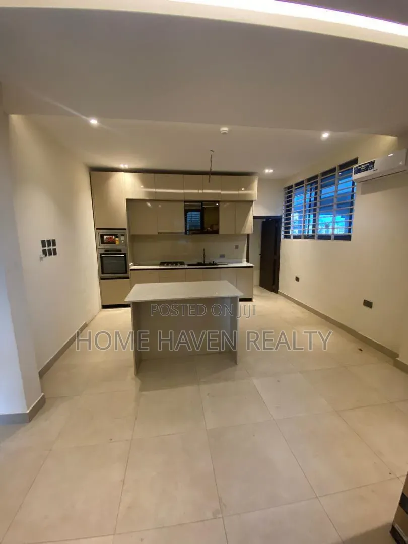 4bdrm House in Spintex Comm 18, Baatsona Total for sale