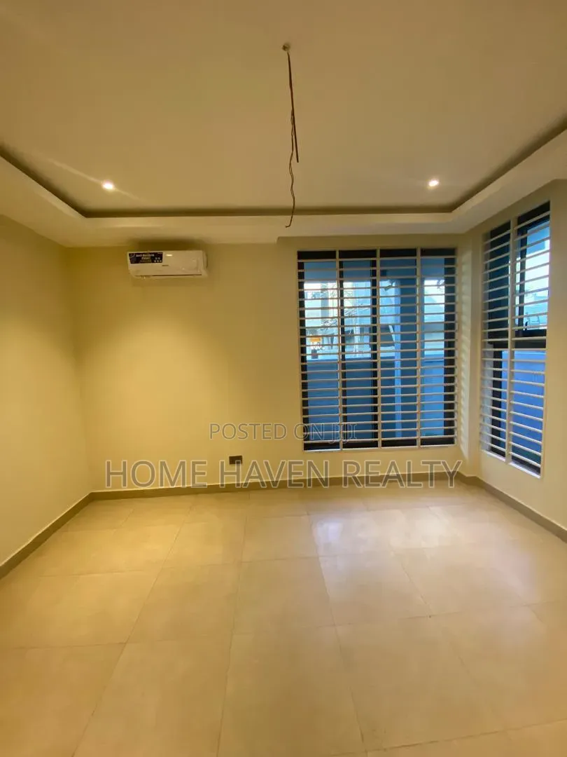 4bdrm House in Spintex Comm 18, Baatsona Total for sale