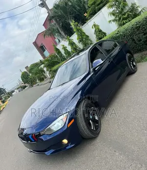 BMW 320i Sedan RWD 2015 Blue