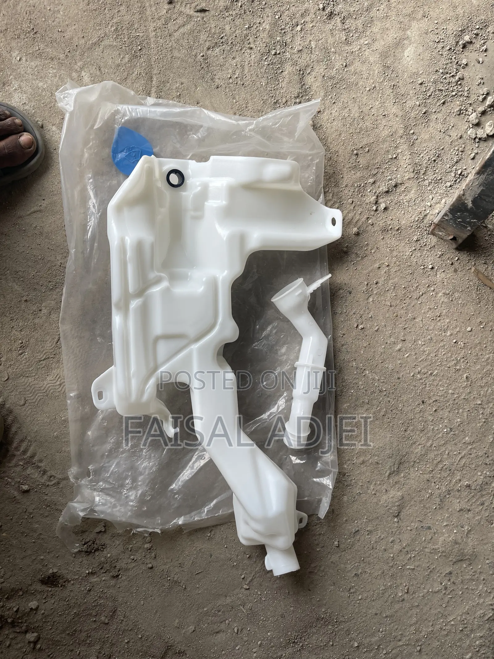 Cr-v 17 Wiper Bottle