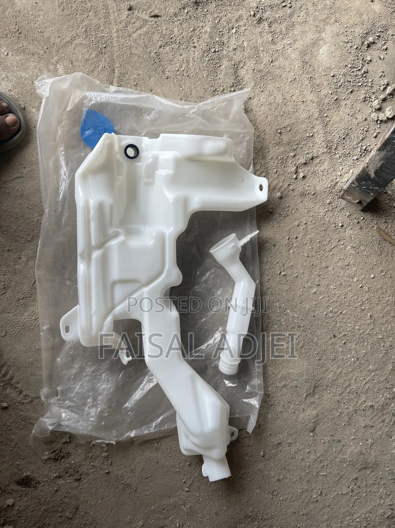 Cr-v 17 Wiper Bottle