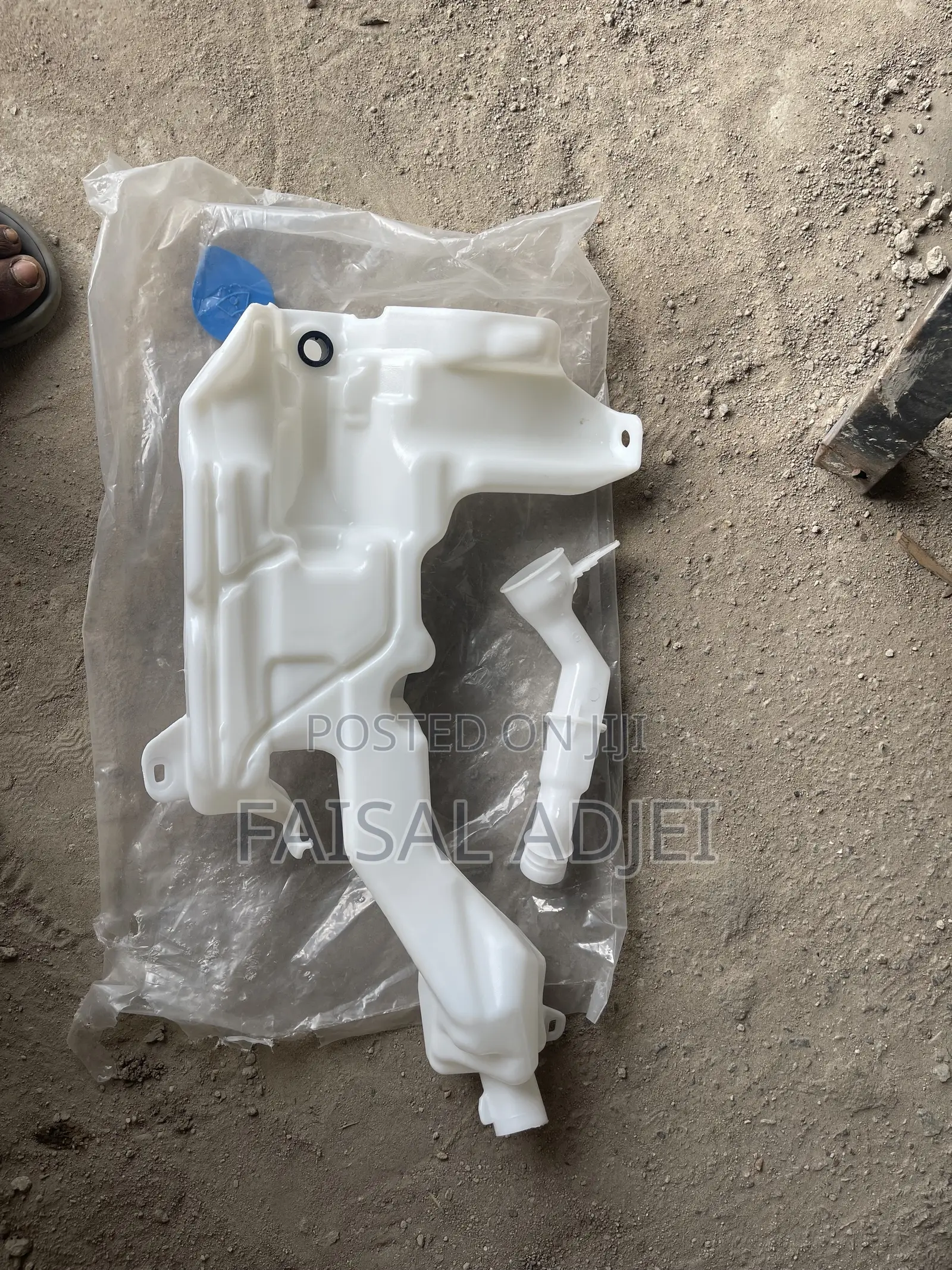 Cr-v 17 Wiper Bottle