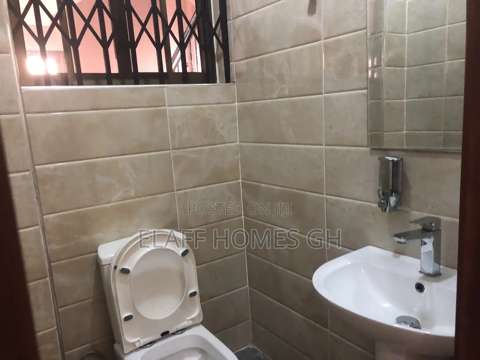 2bdrm Apartment in Elaffhomesgh, Otano for rent
