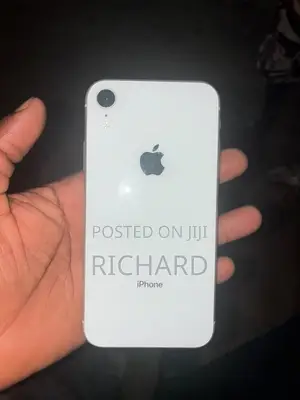 Apple iPhone XR 128 GB White