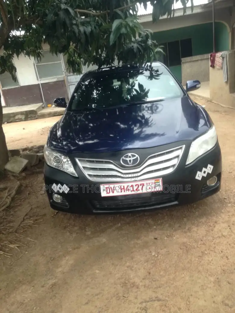 Toyota Camry 2010 Blue