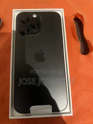 New Apple iPhone 16 Pro Max 256 GB Black