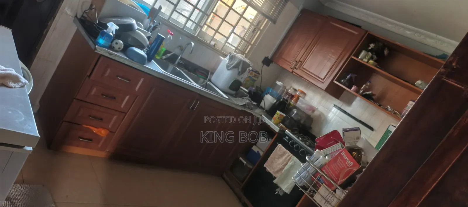 3bdrm House in Hfc Estate, Community 25 for sale