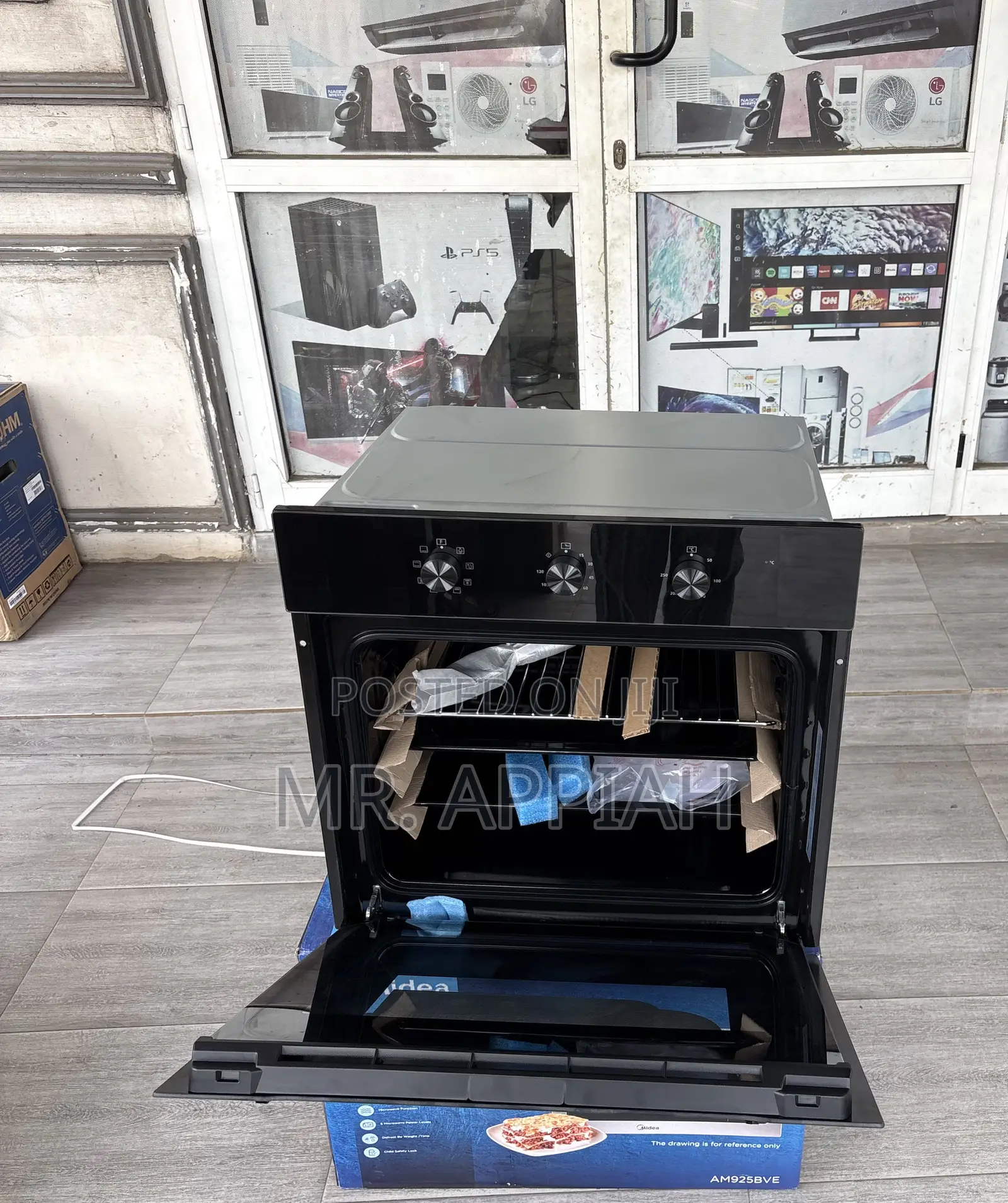Get Premium Midea 60cm Built in Tempered Glass Oven(Black).