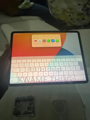 Apple iPad Pro 12.9 (2022) 128 GB Silver