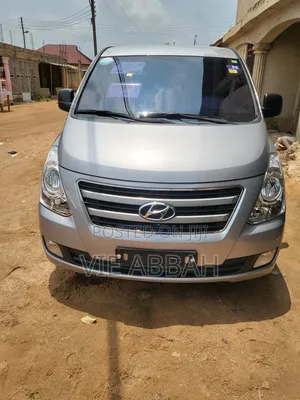 Hyundai H200 2017 Silver