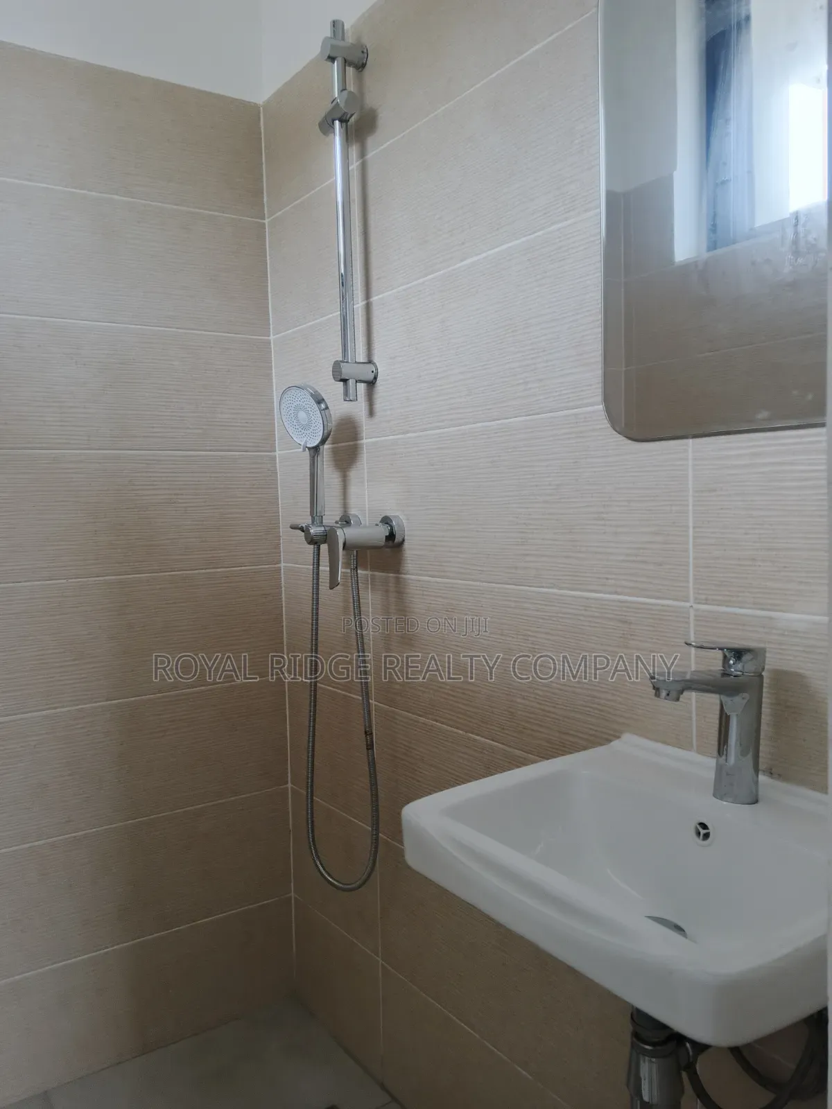 3bdrm House in Tseaddo, Accra Metropolitan for rent